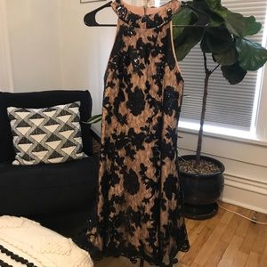 Nude mini dress with black lace/sequences